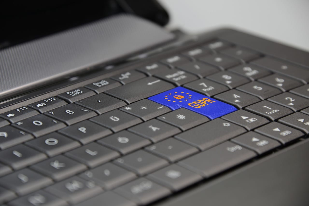laptop, gdpr, privacy
